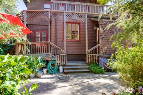 WFH-Friendly Berkeley Home < 2 Mi to University! House in Berkeley