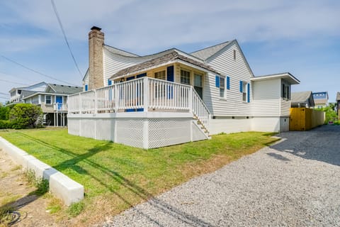 Carolina Beach Home w/ Private Deck: Walk to Shore House in Carolina Beach