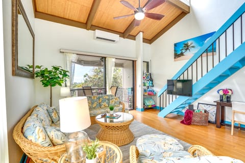 Downtown Kailua-Kona Condo w/ Pool & Views Apartment in Holualoa