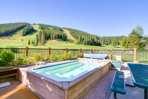 Copper Mountain Condo - Walk to Ski Lift! Apartment in Copper Mountain