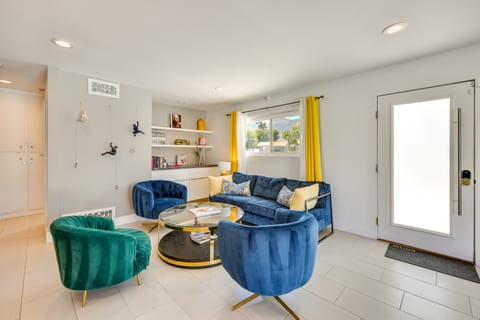 Poolside Paradise w/ Fire Pit in Palm Springs! House in Palm Springs