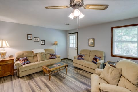 Charming Gatlinburg Home: Pets & Families Welcome! House in Gatlinburg