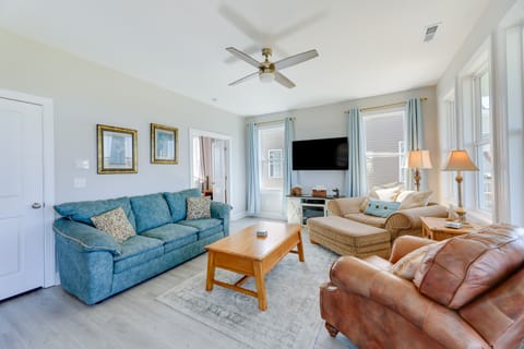 North Topsail Getaway w/ Panoramic Sound Views! House in North Topsail Beach