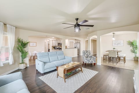 Private Patio: Modern Killeen Vacation Rental! House in Killeen