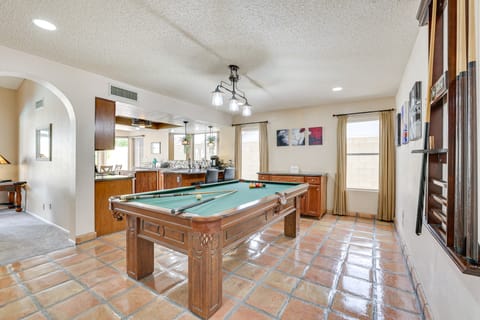 Family-Friendly Peoria Home w/ Pool & Fire Pit! House in Glendale