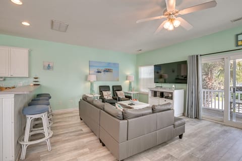 Surfside Beach House w/ Pool, Walk to Beach & Pier House in Surfside Beach