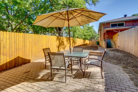 9 Mi to Dtwn Denver: Aurora Vacation Rental Apartment in Aurora