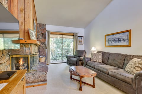 Updated Winter Park Condo w/ Indoor Heated Pool! Apartment in Fraser