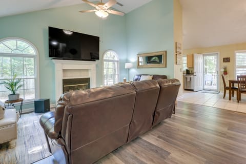 Pet-Friendly LaGrange Vacation Rental w/ Deck! House in LaGrange