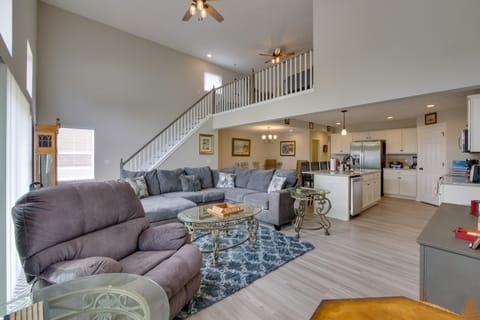 Hot Tub, Lake Access, & Dock: Port Clinton Retreat House in Lake Erie