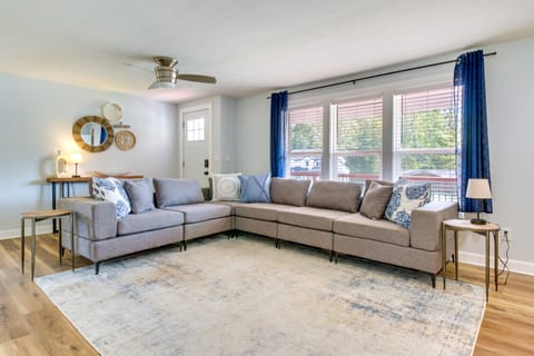 Hillsboro Hideaway w/ Private Hot Tub & Bunkhouse! House in Ohio