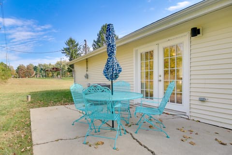 Pet-Friendly Dayton Home w/ Grill, Walk to Park! House in Beavercreek