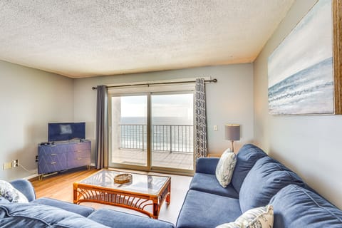 Steps to Shore: PCB Condo w/ Pool Access + Views! Apartment in Upper Grand Lagoon