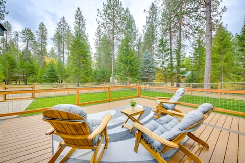 Charming Idaho Home w/ Hot Tub, Near Beaches! House in Sagle