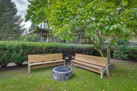 Lanesville Home w/ Pool Table, Bar & Deck! House in Shandaken