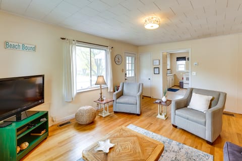 Ludington Vacation Rental - Walk to Lake Michigan! House in Ludington