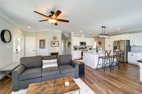 Peaceful Butler Hideaway at The Pond House in Watauga Lake