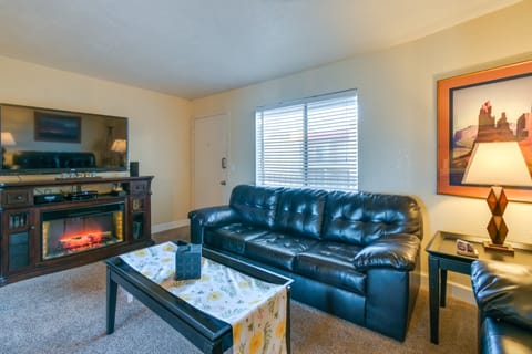 Central Lake Havasu City Condo w/ Pool Access! Apartment in Lake Havasu City