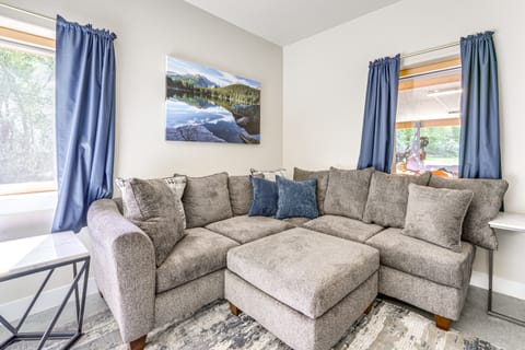 Unique Grand Junction Guest Suite w/ Gas Fire Pit! House in Colorado