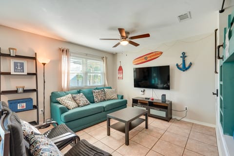 Panama City Beach Condo w/ Balcony, Walk to Ocean! Apartment in Panama City Beach