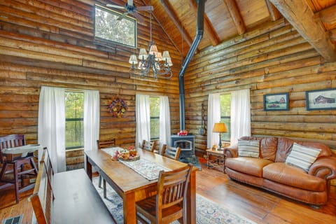 Log Cabin Retreat w/ Porch & Grill < 1 Mi to Lake! House in Cedar Creek Reservoir