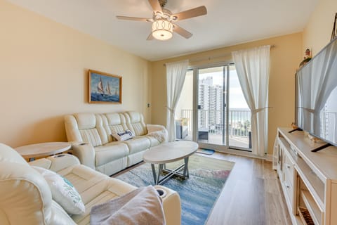 Miramar Beach  Getaway w/ Balcony + Ocean View! Apartment in Miramar Beach