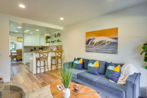 Spacious Dana Point Condo - 1 Mi to State Beach! Apartment in Dana Point