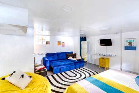 Gordon Square Studio ~ 4 Mi to Downtown Cleveland! Apartment in Cleveland Heights