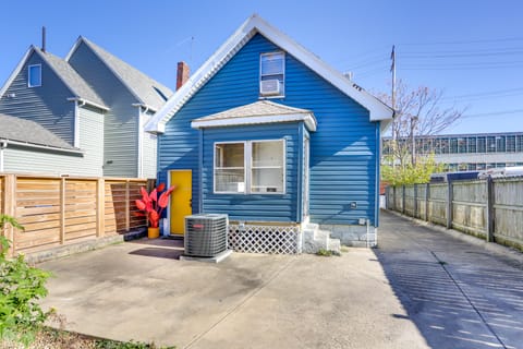 Gordon Square Studio ~ 4 Mi to Downtown Cleveland! Apartment in Cleveland Heights