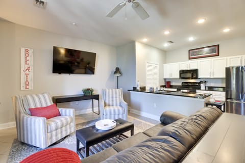 Tuscaloosa Condo: Steps to Bryant-Denny Stadium! Apartment in Northport