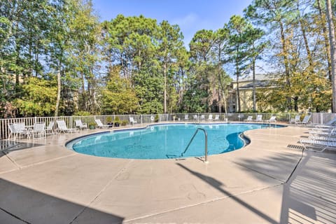 Prime Miramar Beach Getaway w/ Pool Access! Apartment in Sandestin