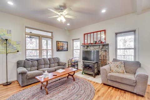 Waterfront Lake Anna Home: Kayaks & Private Dock House in Lake Anna