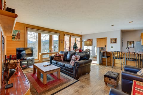 Colorado Retreat - Heated Pool Access, Near Skiing Apartment in Wildernest