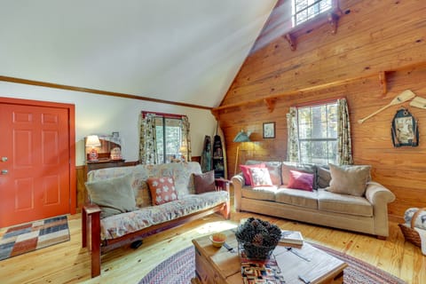 Cozy Oden Oasis w/ On-Site Fishing Creek & Deck! House in Arkansas