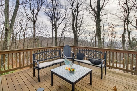 Wintergreen Resort Getaway w/ Deck, Mountain View! House in Massies Mill