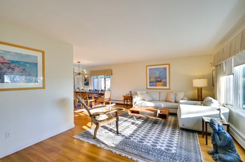 Pet-Friendly Marblehead Home Near Preston Beach! House in Marblehead