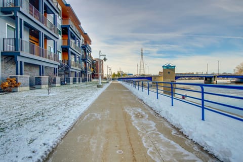 Modern South Pier Condo on Sheboygan River! Apartment in Sheboygan