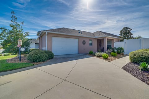 Beautiful Home in The Villages w/ Screened Lanai! House in The Villages