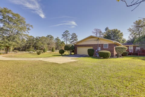 Rustic Thomasville Home w/ Deck: 2 Mi to Downtown! House in Thomasville