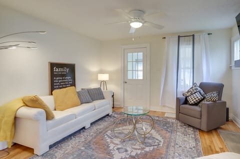 ‘Corby Claddagh House’ ~ 1 Mi to Notre Dame! House in South Bend