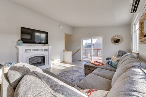 Canal-Front Home in Ocean Shores w/ Dock & Views! House in Ocean Shores