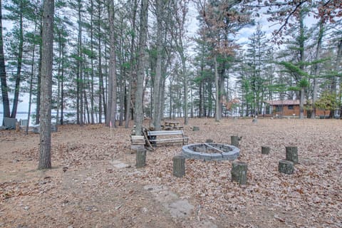 Versatile Castle Rock Lake Home with Fire Pit! House in Castle Rock Lake