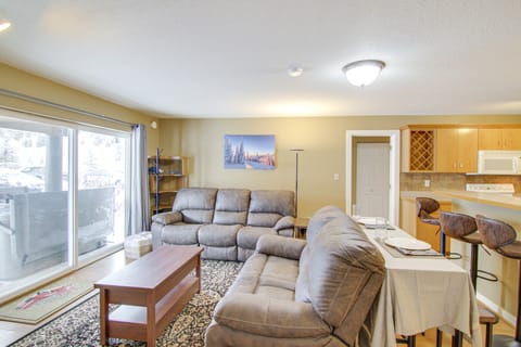 First-Floor Big Sky Condo with Hot Tub! Apartment in Big Sky