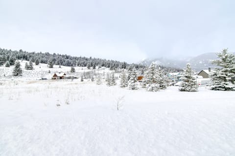 First-Floor Big Sky Condo with Hot Tub! Apartment in Big Sky