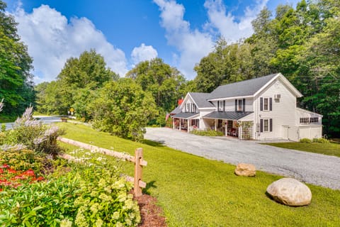 Duplex Unit, 2 Mi to Chittenden Reservoir! House in Chittenden