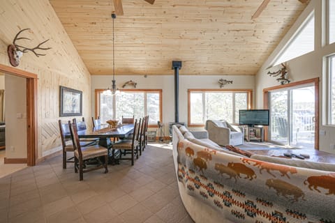 Pagosa Springs Family Retreat w/ Game Room & Views House in Colorado