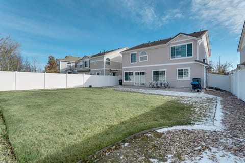 Spacious Home w/ Patio Near Denver Airport House in Commerce City