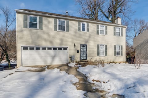 Pet-Friendly Silver Spring Home: 2 Mi to Downtown! House in Takoma Park