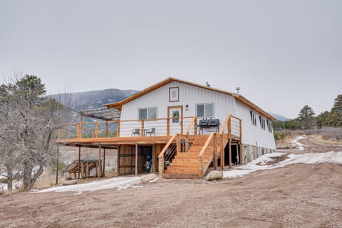 Idyllic Rye Cabin: Deck w/ Mountain Views! House in Colorado