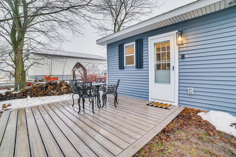 Cozy Petoskey Home < 1 Mi to Little Traverse Bay! House in Bay Harbor